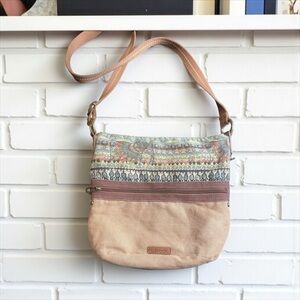 Sakroots Artist Circle Flap Crossbody Bag Purse Bucket Bag adjustable tan​​